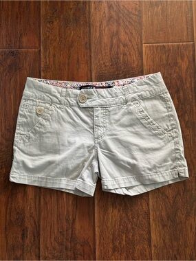 Freestyle Revolution Pale Gray Women's Cargo Shorts with Floral Waistband